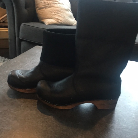 sanita clog boots